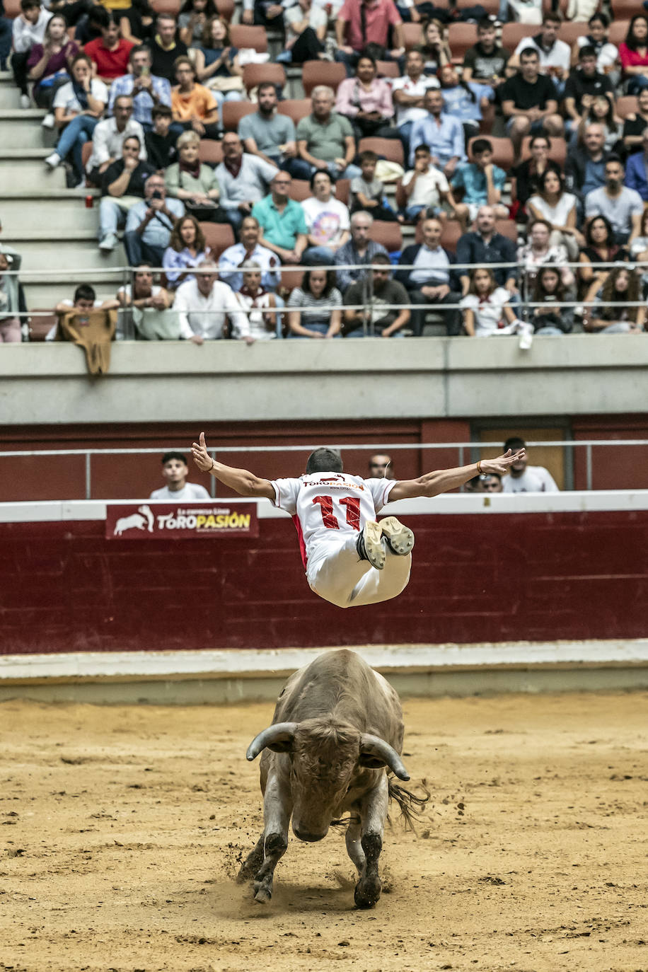 Concurso de recortes en la plaza de toros La Ribera, en imágenes