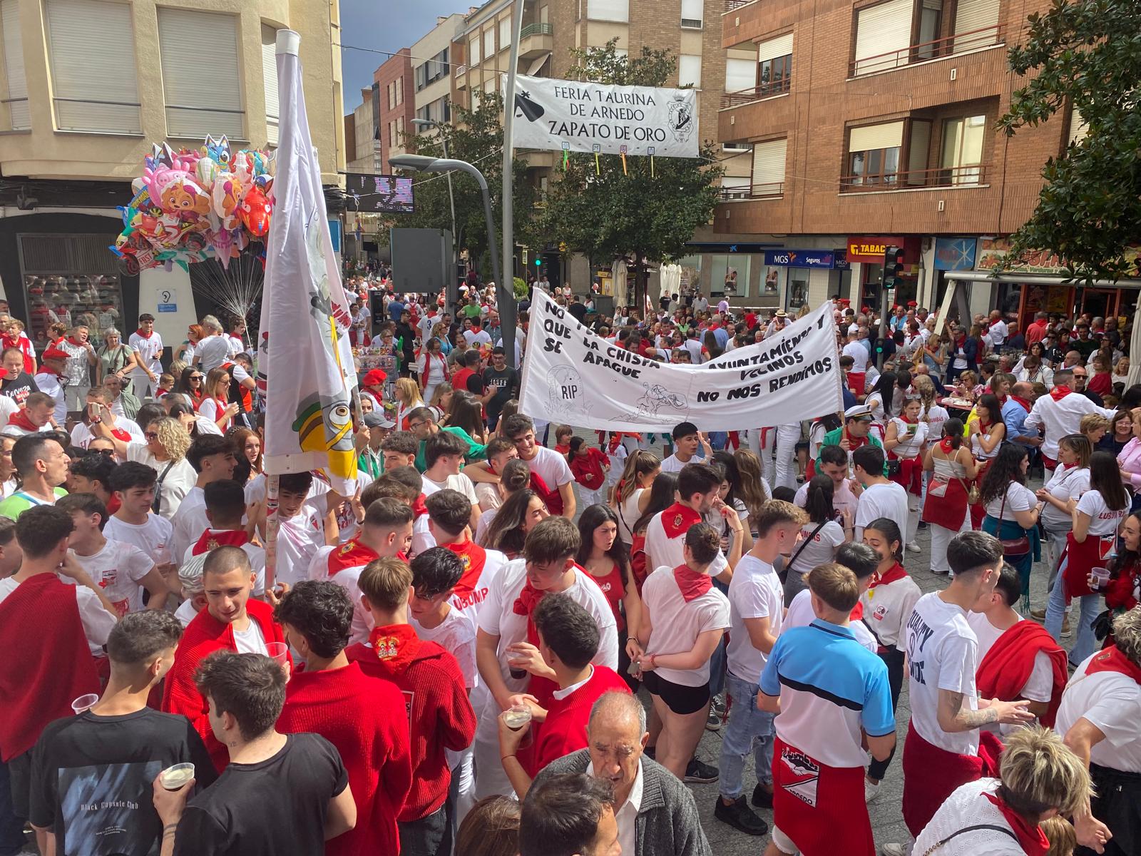 Comienzan las fiestas de Arnedo con el disparo de &#039;la bomba&#039;