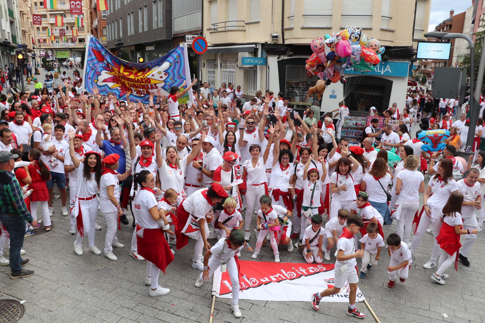 Comienzan las fiestas de Arnedo con el disparo de &#039;la bomba&#039;