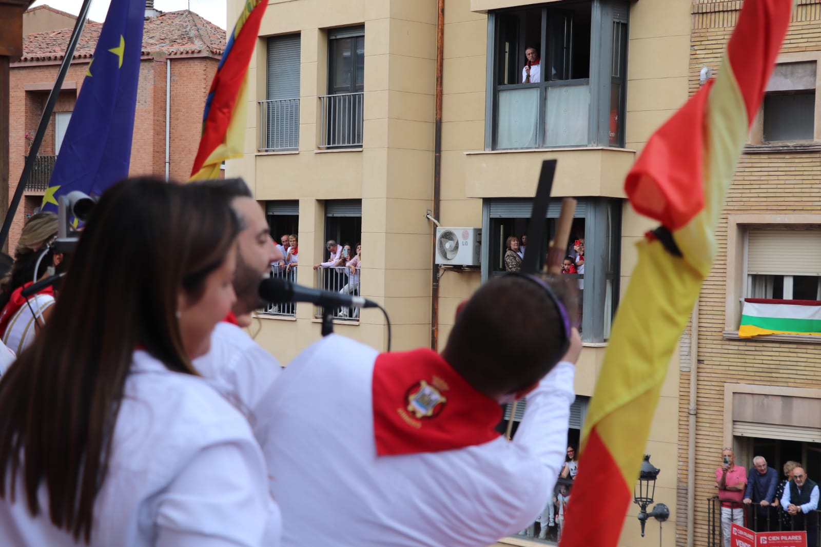 Comienzan las fiestas de Arnedo con el disparo de &#039;la bomba&#039;