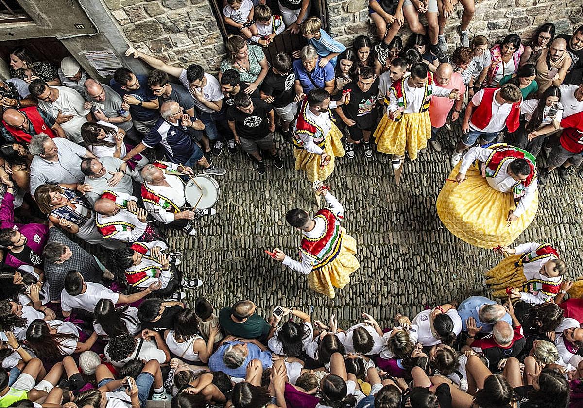 Danzadores de Anguiano