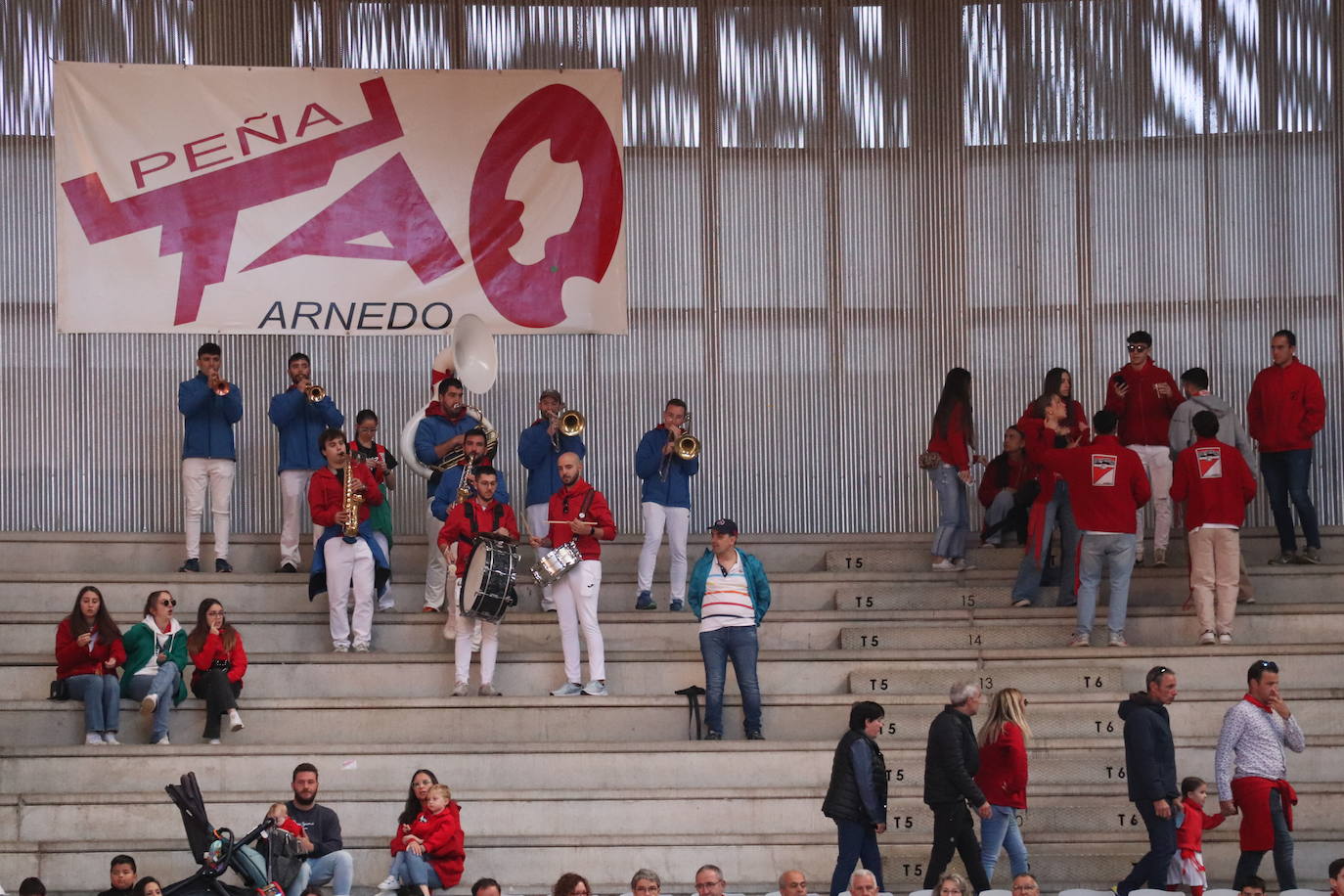 Los jóvenes y los niños, protagonistas del domingo de fiestas en Arnedo