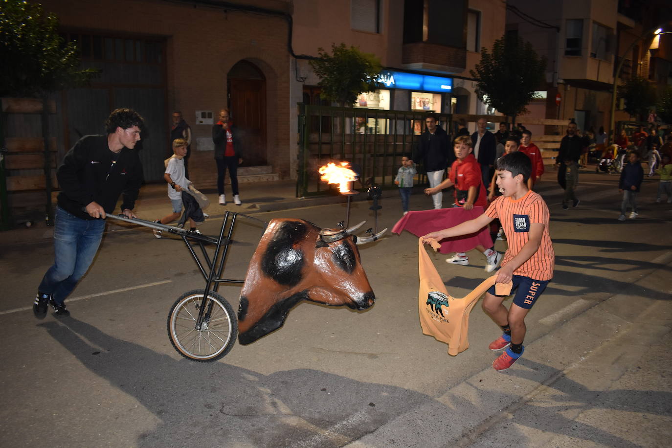 Rincón de Soto celebra el día grande de las fiestas de San Miguel