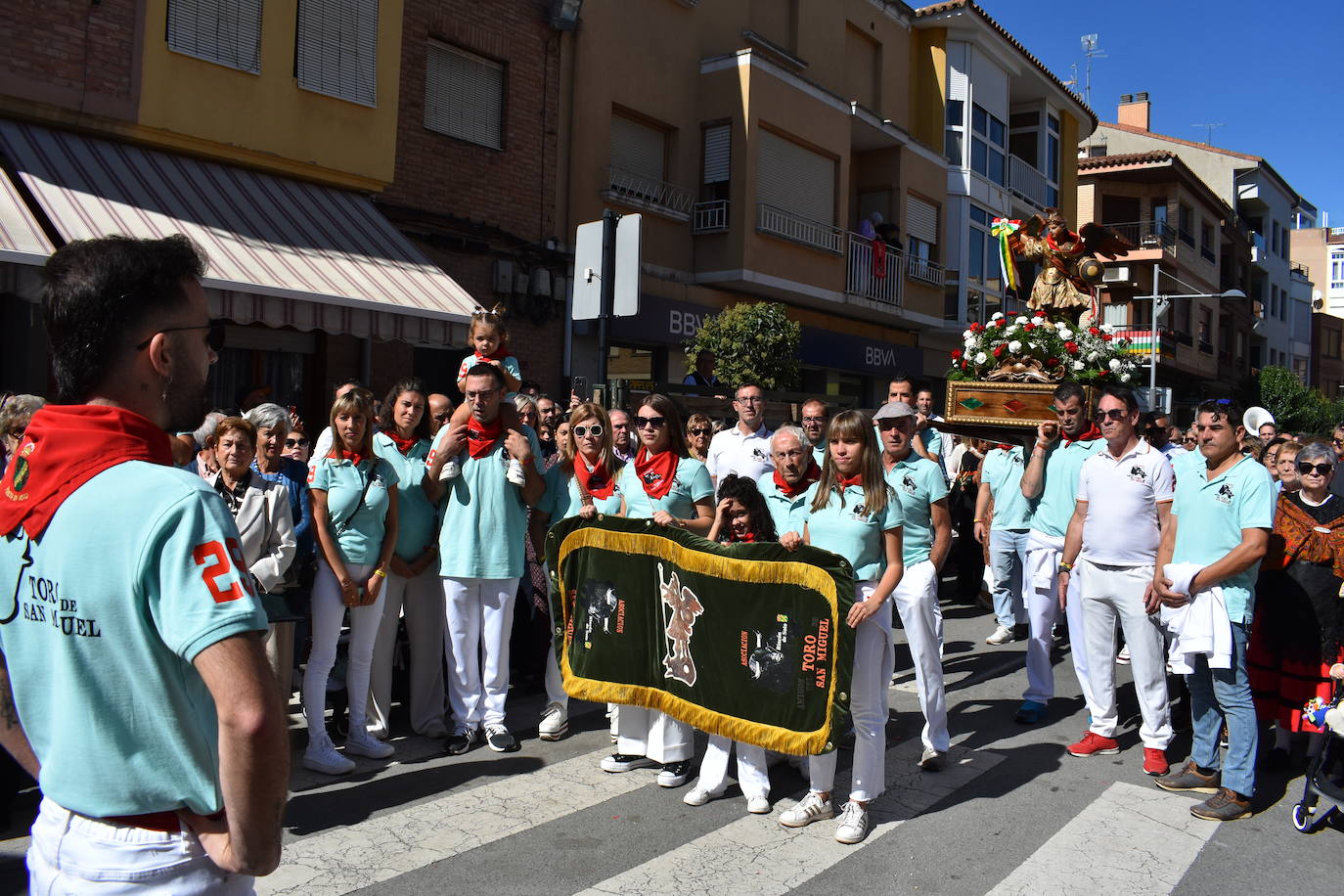 Rincón de Soto celebra el día grande de las fiestas de San Miguel