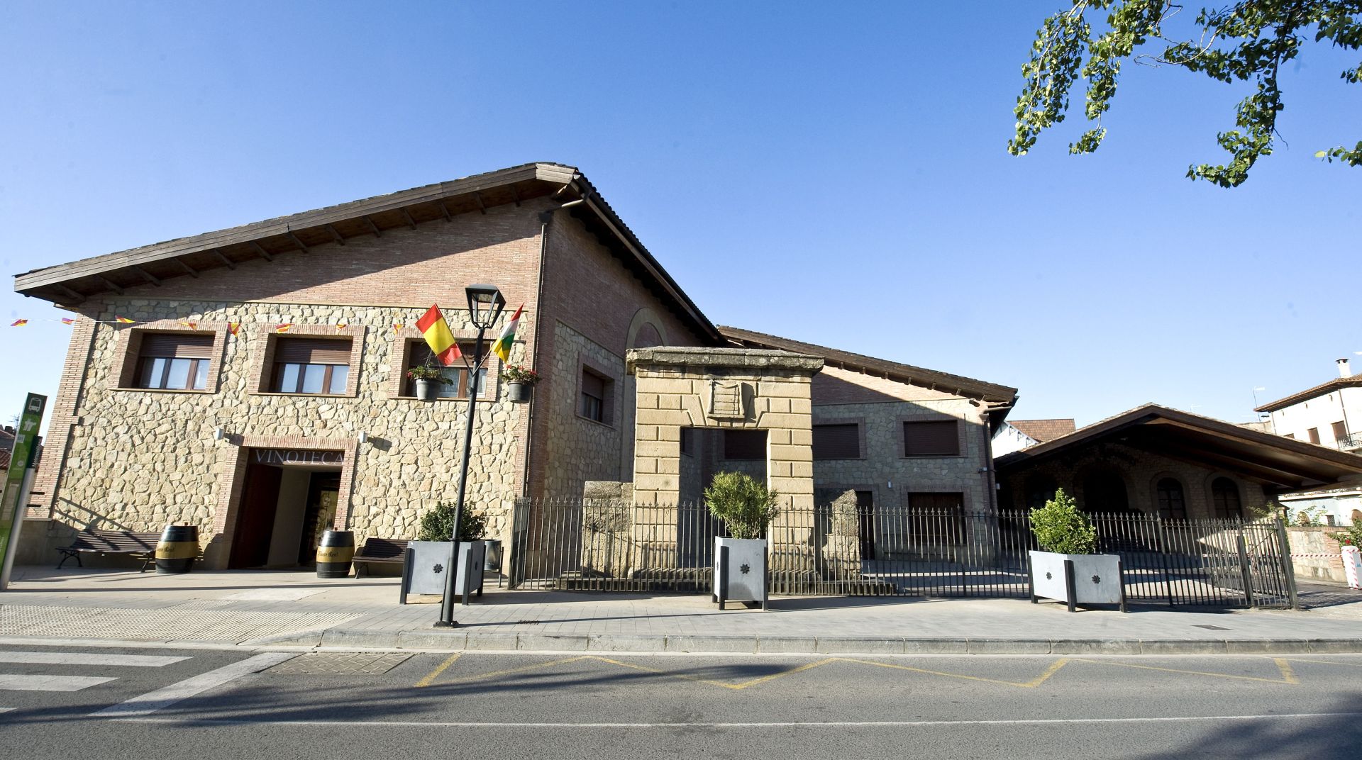 Imagen de Bodegas Riojanas, en Cenicero.