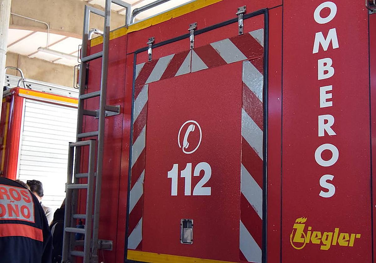 Calcinado un vehículo en el centro de Fuenmayor