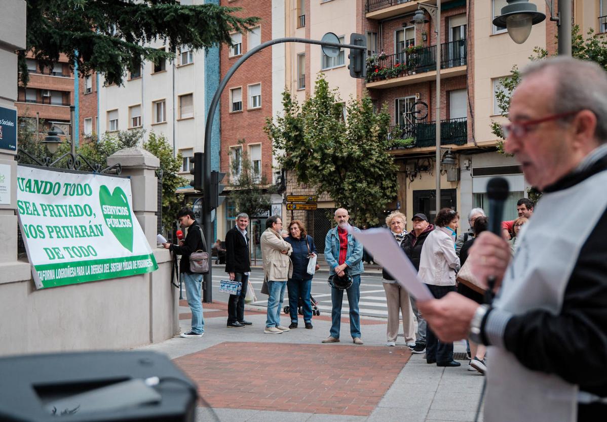 «No entendemos por qué se nos discrimina y se nos maltrata en las residencias»