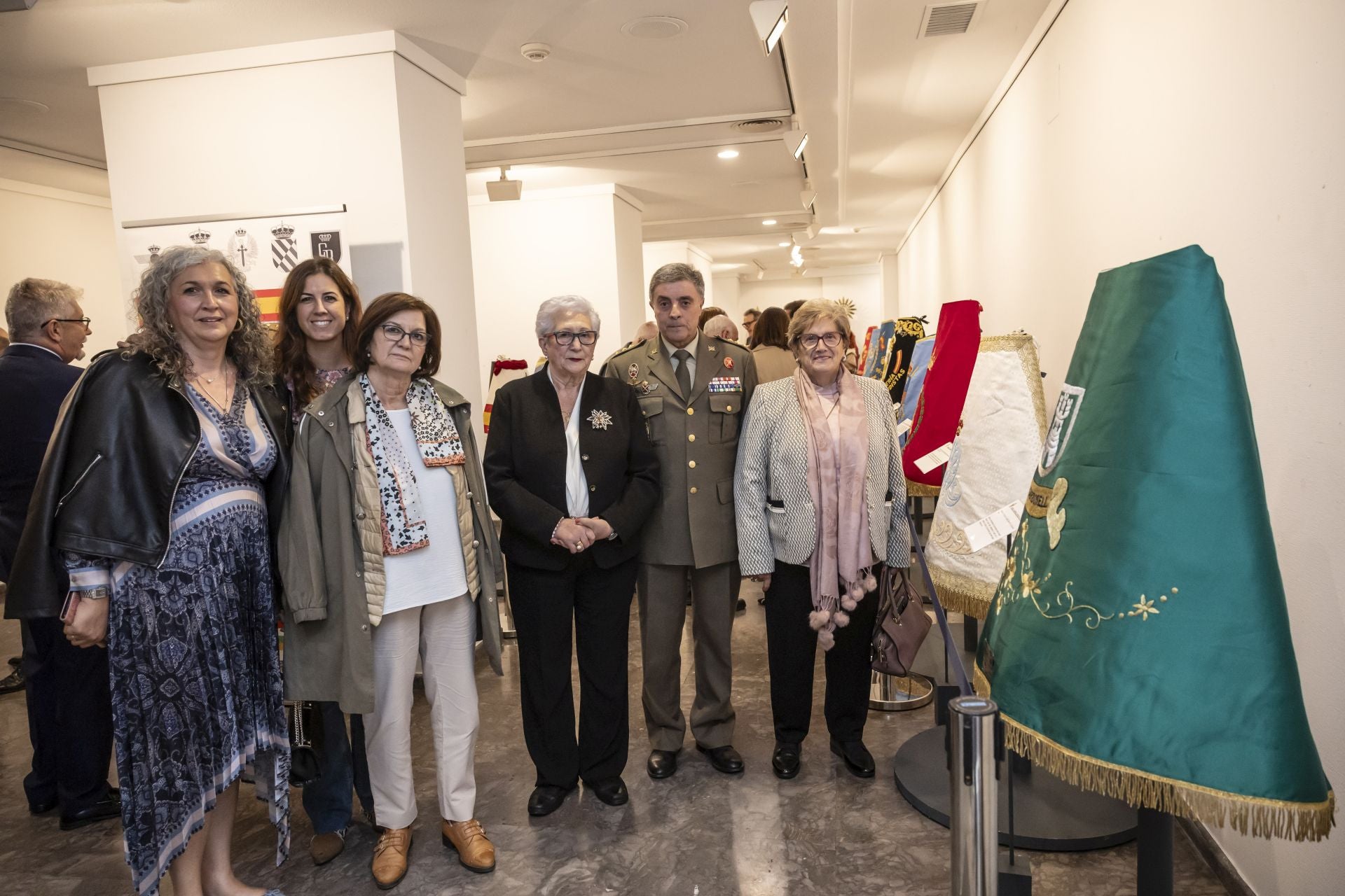 Exposición de mantos de la Virgen del Pilar