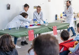 Alcanadre acoge este viernes el taller 'La química se mueve'