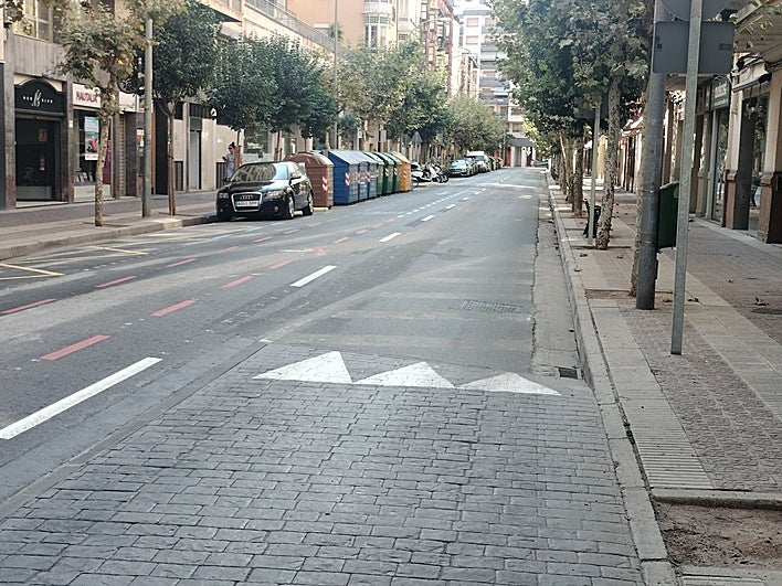 Avenida de Portugal tras la supresión del carril-bici.