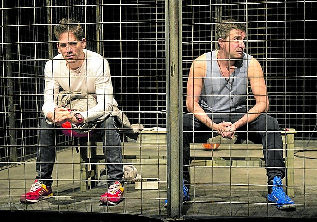 Los protagonistas de 'Tebas Land'.