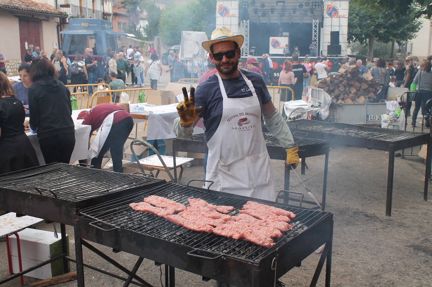 El festival de salchichón asado, en imágenes