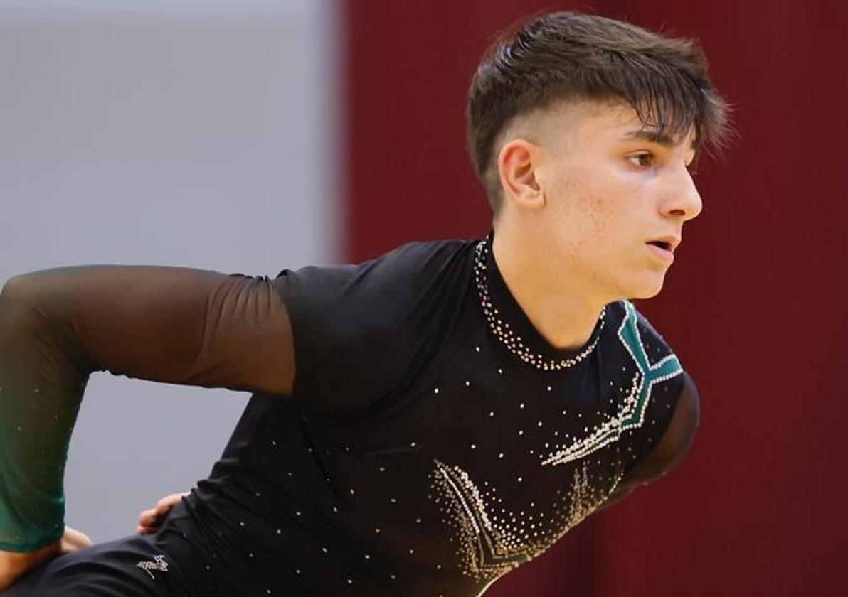 Raúl Villarejo logra una medalla de plata en la Copa de Europa de patinaje artístico