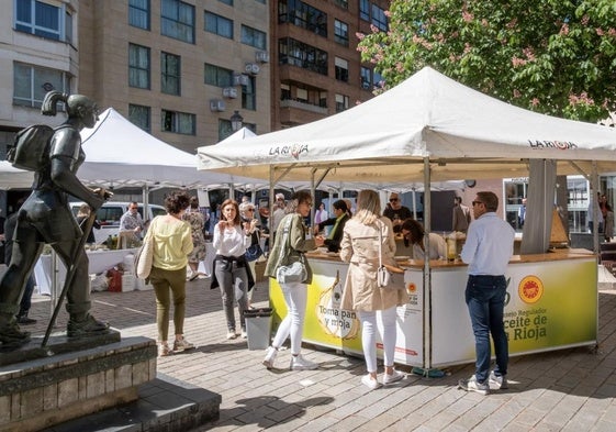 Feria organizada por la DOP en la que las diferentes almazaras riojanas exponen y venden su aceite de La Rioja.