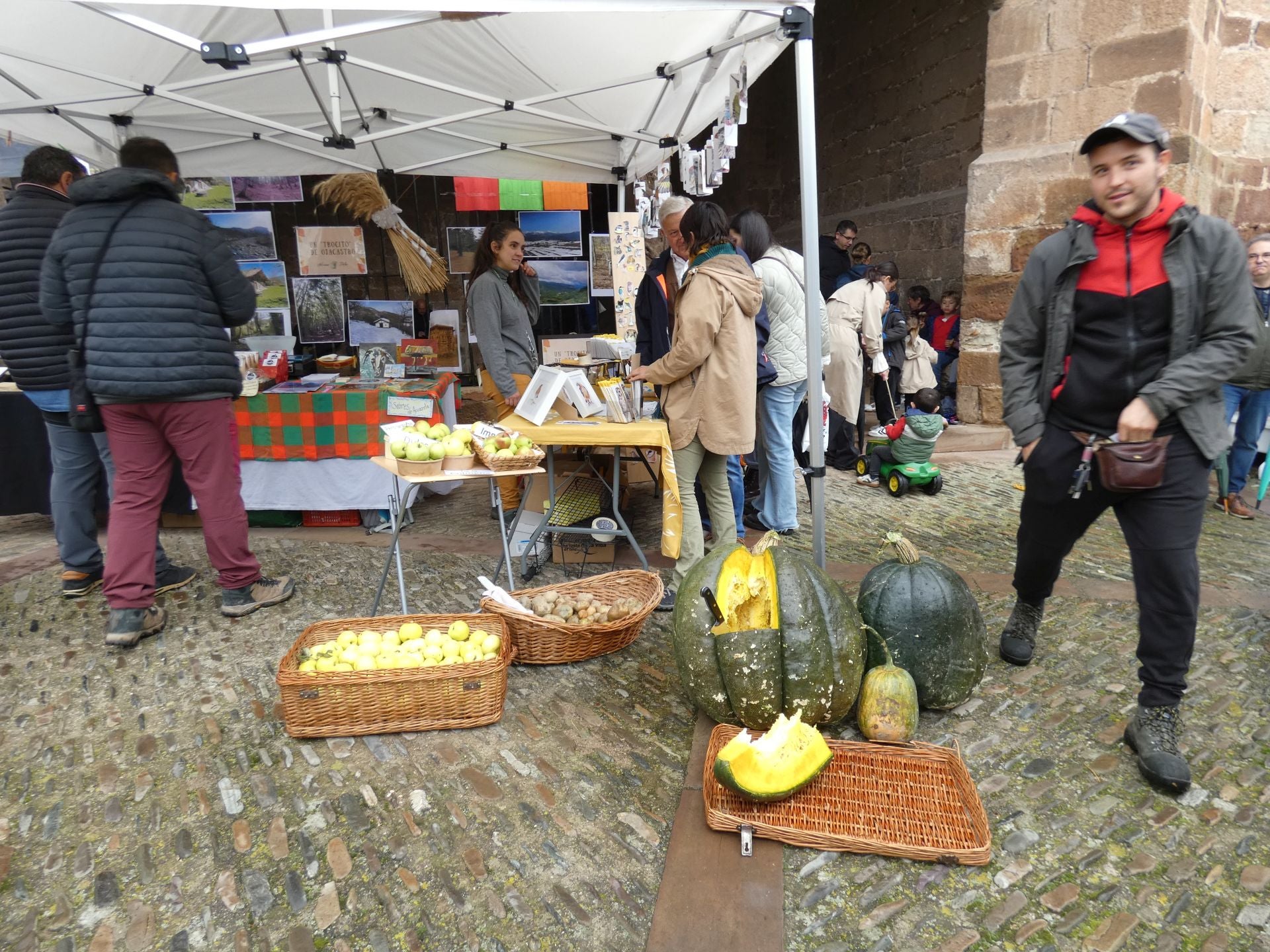 La feria ganadera y agroalimentaria de Ojacastro, en imágenes