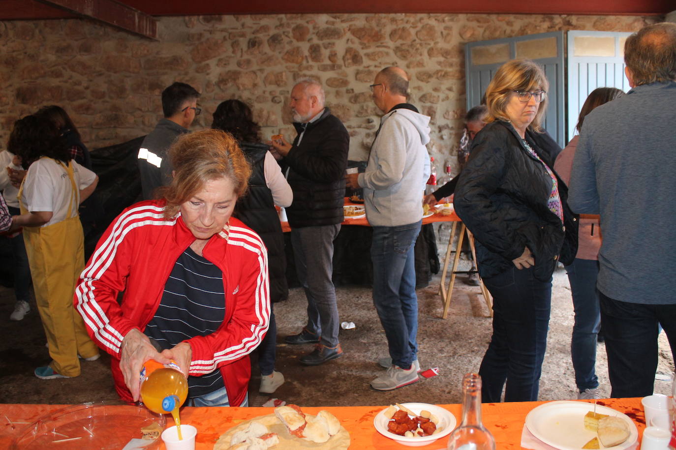 Camprovín celebró sus fiestas en honor de Santa Teresa y San Ponciano