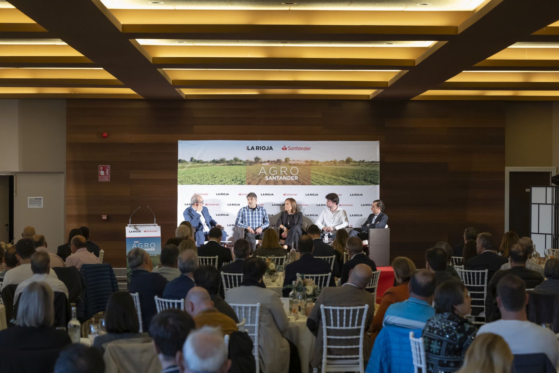 Celebración del Foro Agro del Banco Santander organizado por Diario LA RIOJA