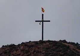 La enseña del águila ha sido retirada.