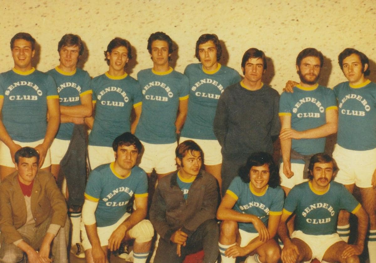 Primera alineación del Club Sendero, en el año 1974.