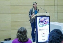 Marta Gómez durante su intervención en el encuentro