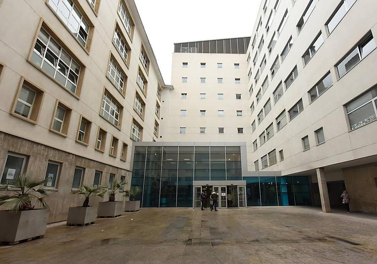 Una mujer resulta herida tras sufrir una salida de vía en la LO-20