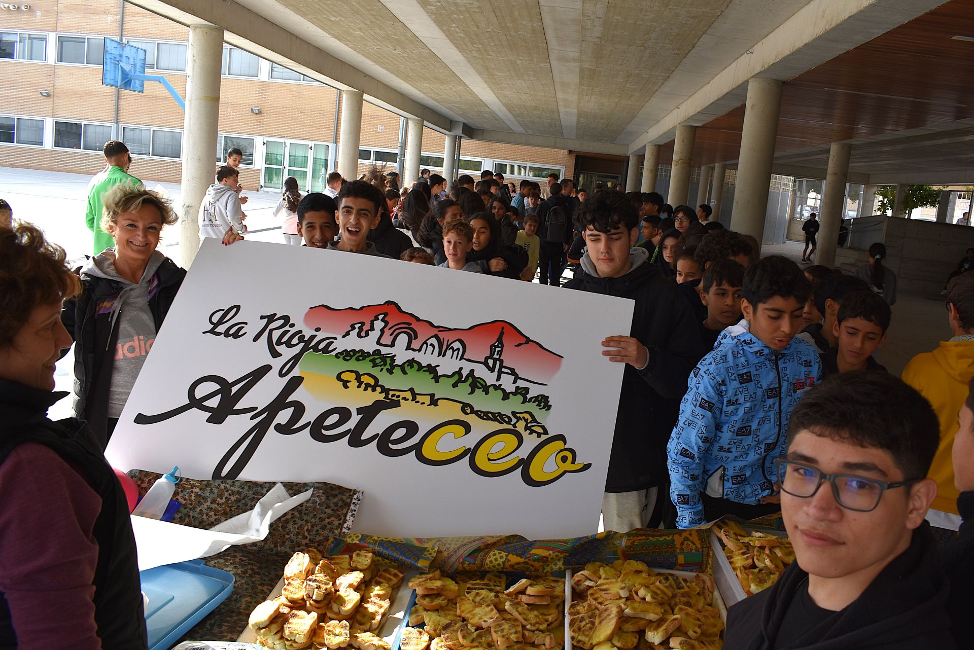 El CEO Villa de Autol inicia con una &#039;pringada&#039; las actividades de &#039;La Rioja ApeteCEO&#039;