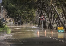 Inundación en Logroño, a la altura del Pozo Cubillas.