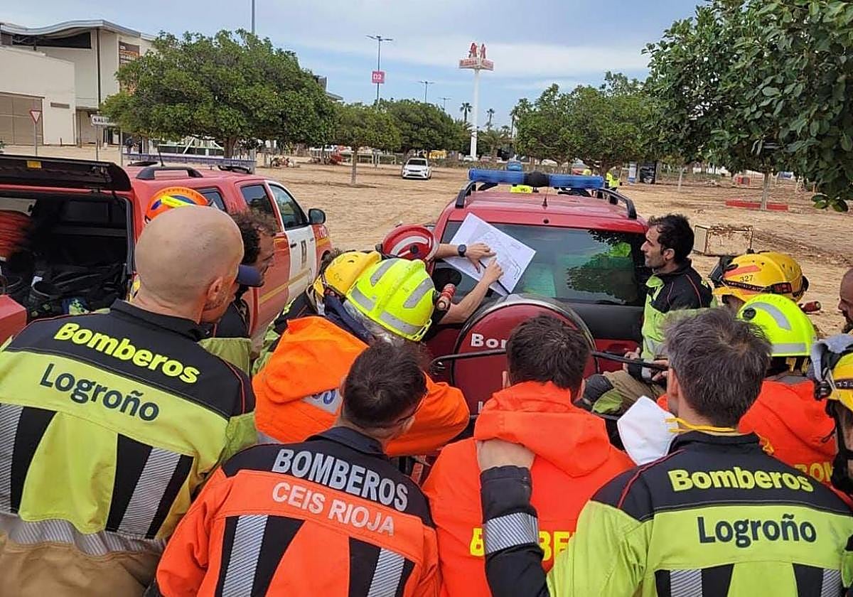 Las imágenes de los bomberos riojanos en Bonaire