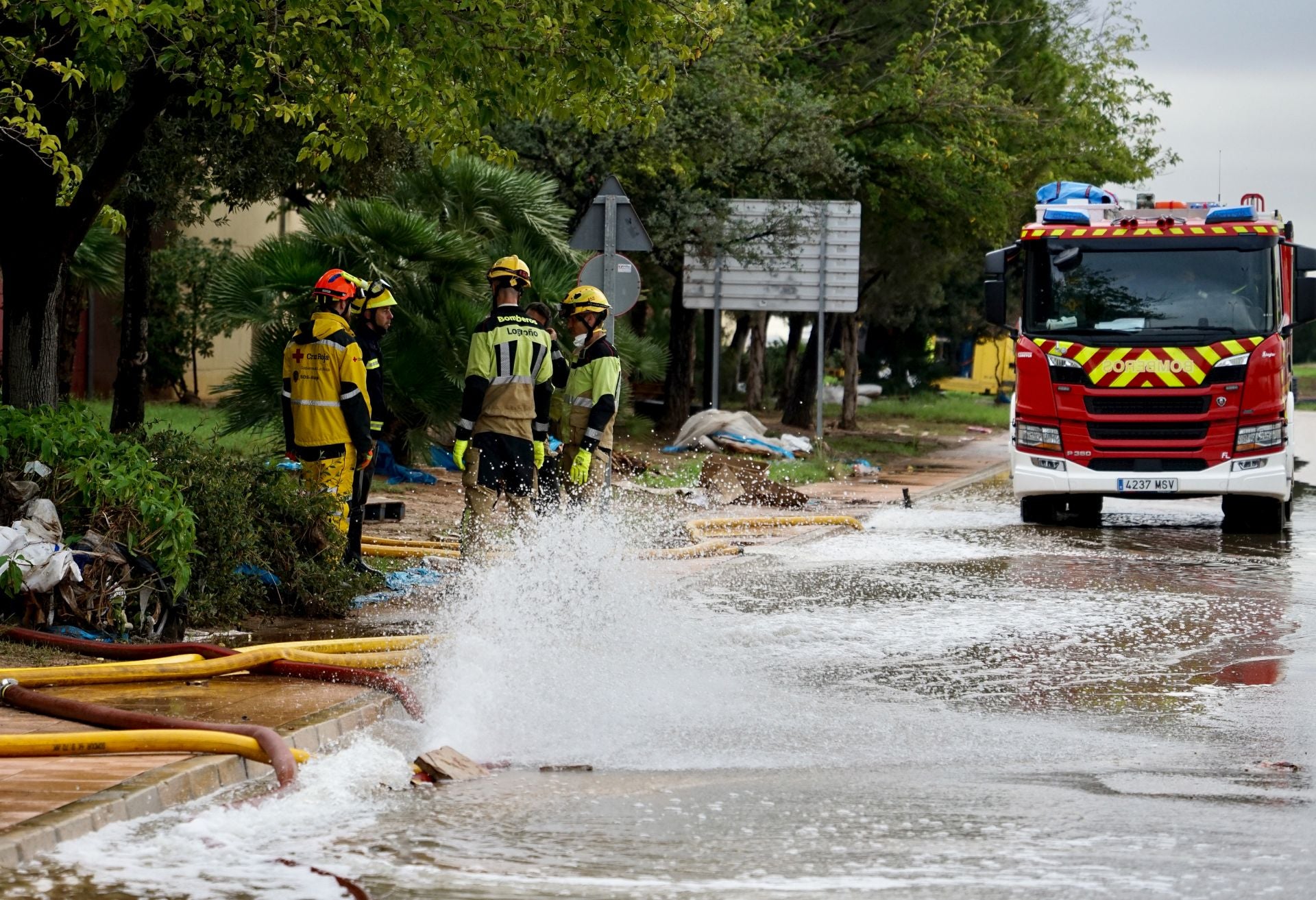 Las imágenes de los bomberos riojanos en Bonaire