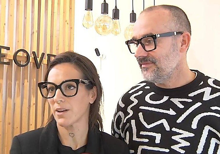 Eva González y José Salvador, en su salón de belleza 'Makeover' de Lardero.