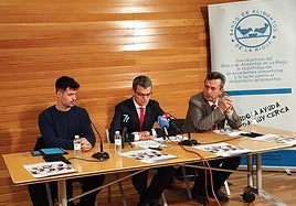 Daniel Barrón, junto con Juan Carlos Fernández y José Manuel Pascual Salcedo, en la presentación de la Gran Recogida del Banco de Alimentos de La Rioja.
