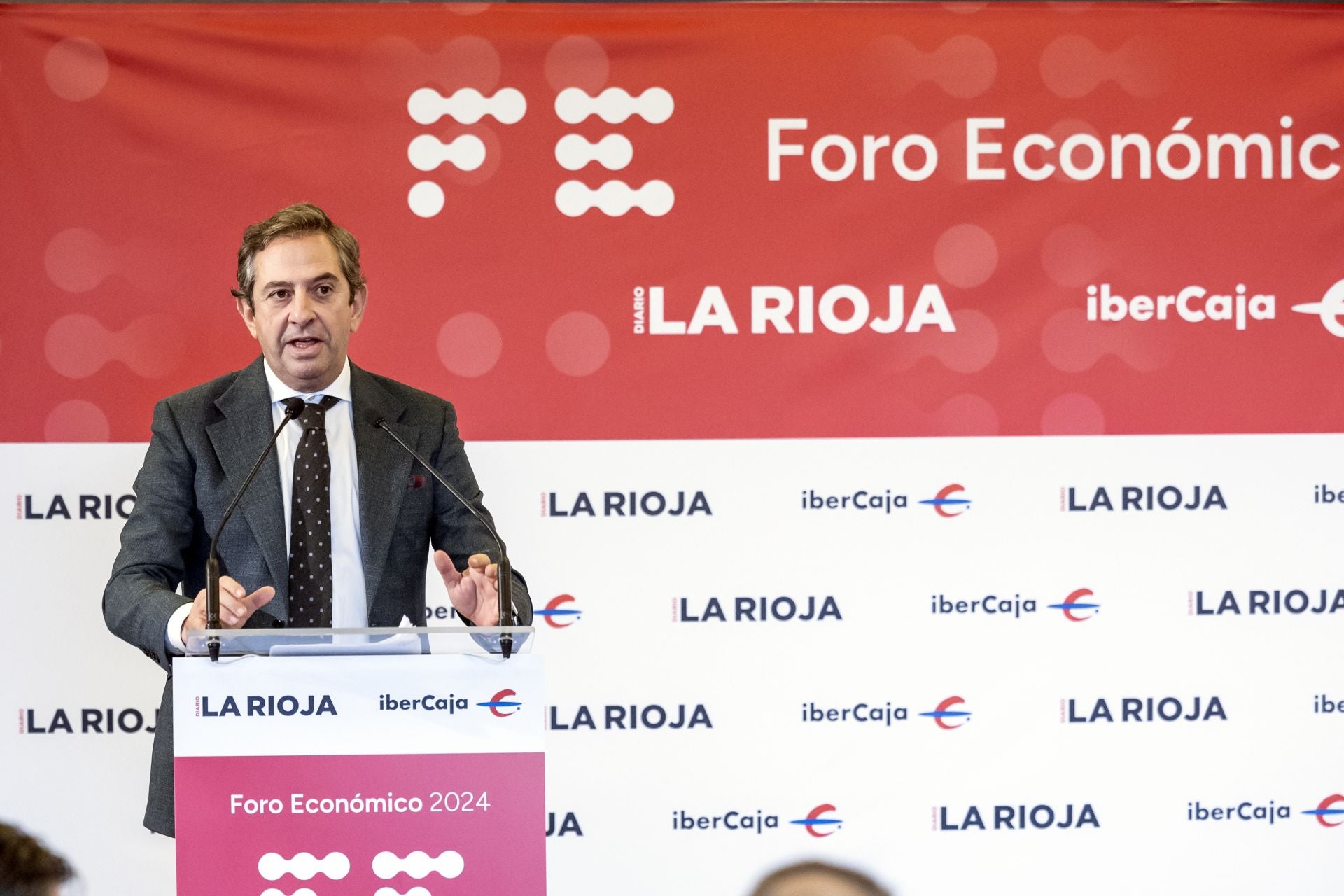 Celebración del Foro económico de Diario LA RIOJA e Ibercaja