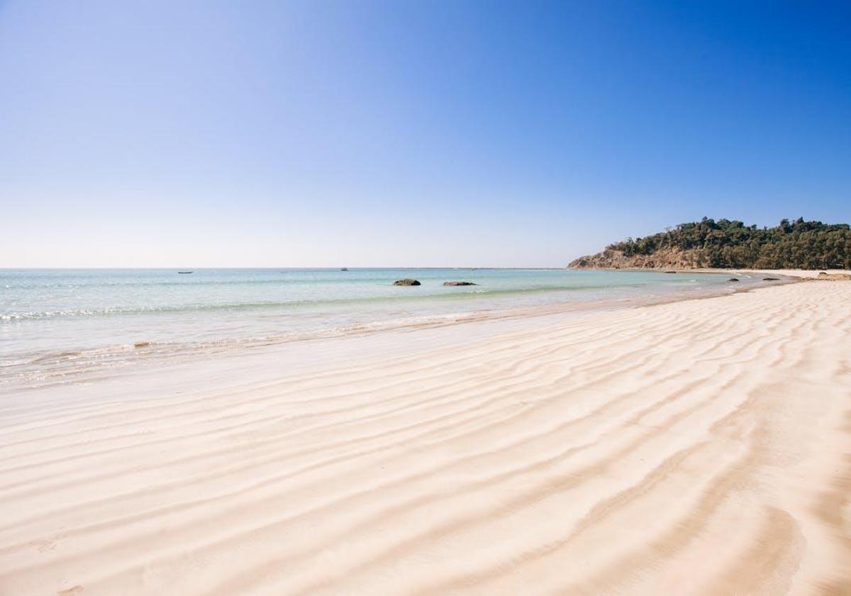 Escapadas de playa en noviembre: los mejores lugares para bañarse y relajarse