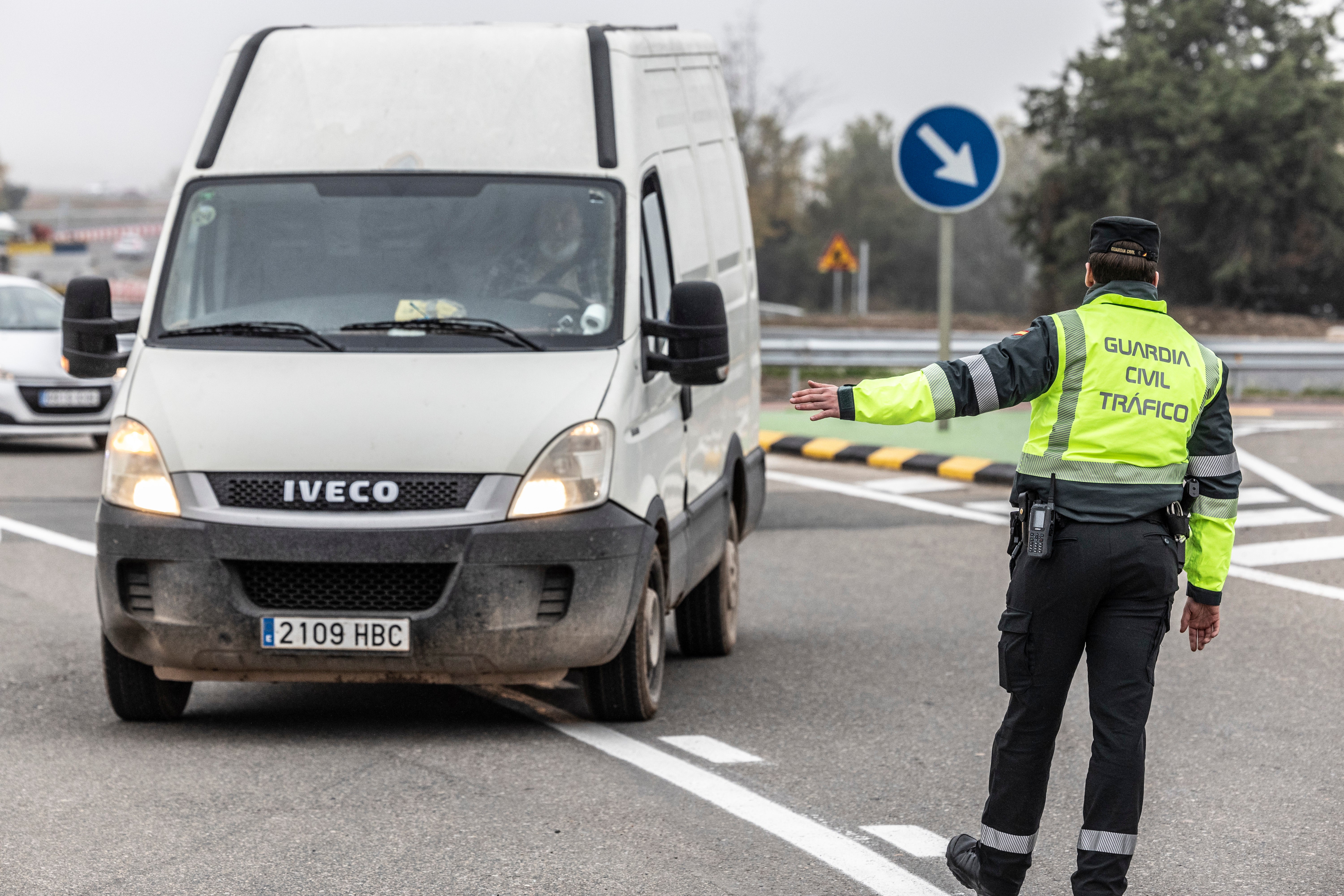 45 policías locales comienzan sus prácticas en controles de alcohol y drogas