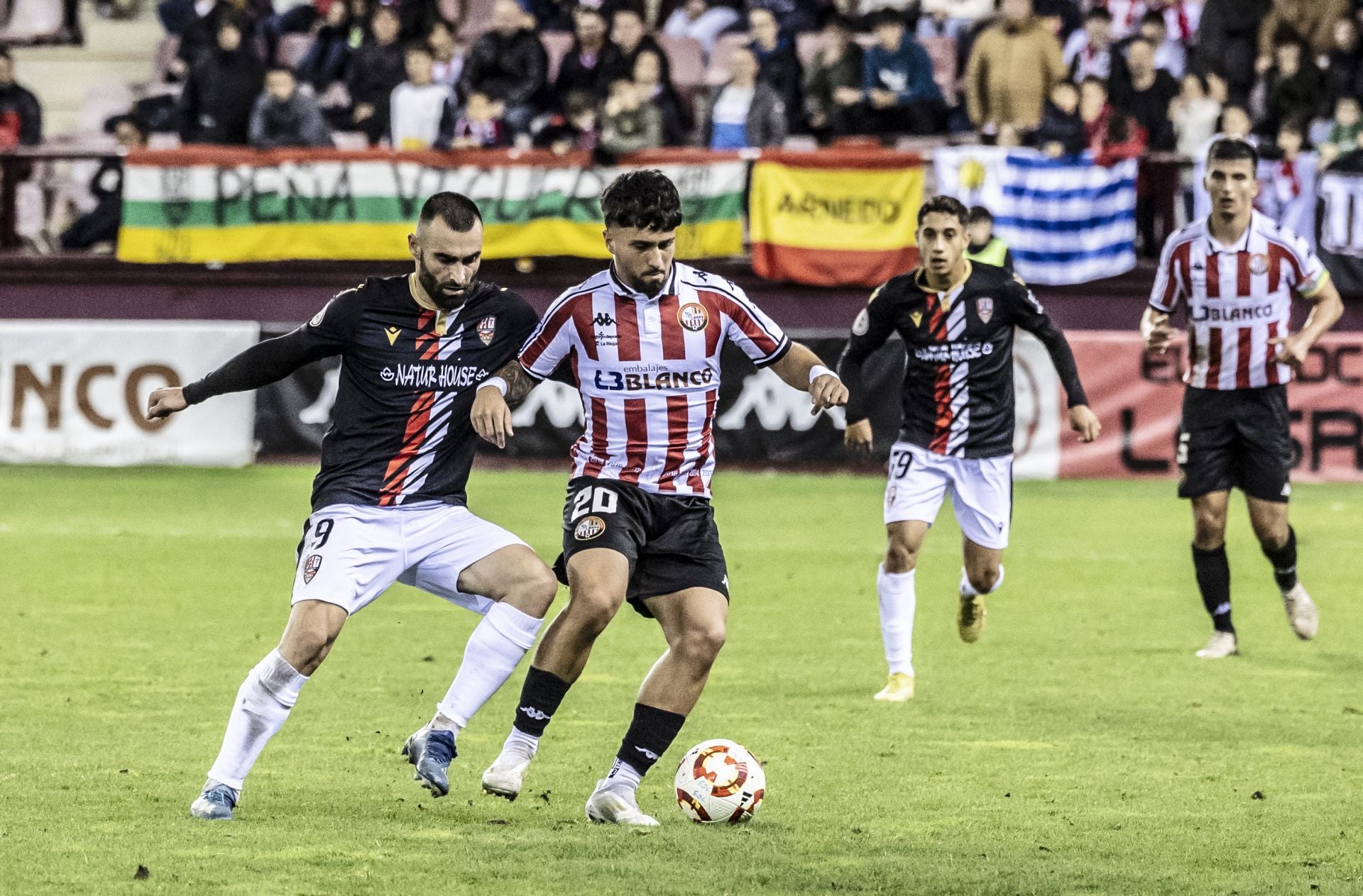 El partido SD Logroñés-UD Logroñés