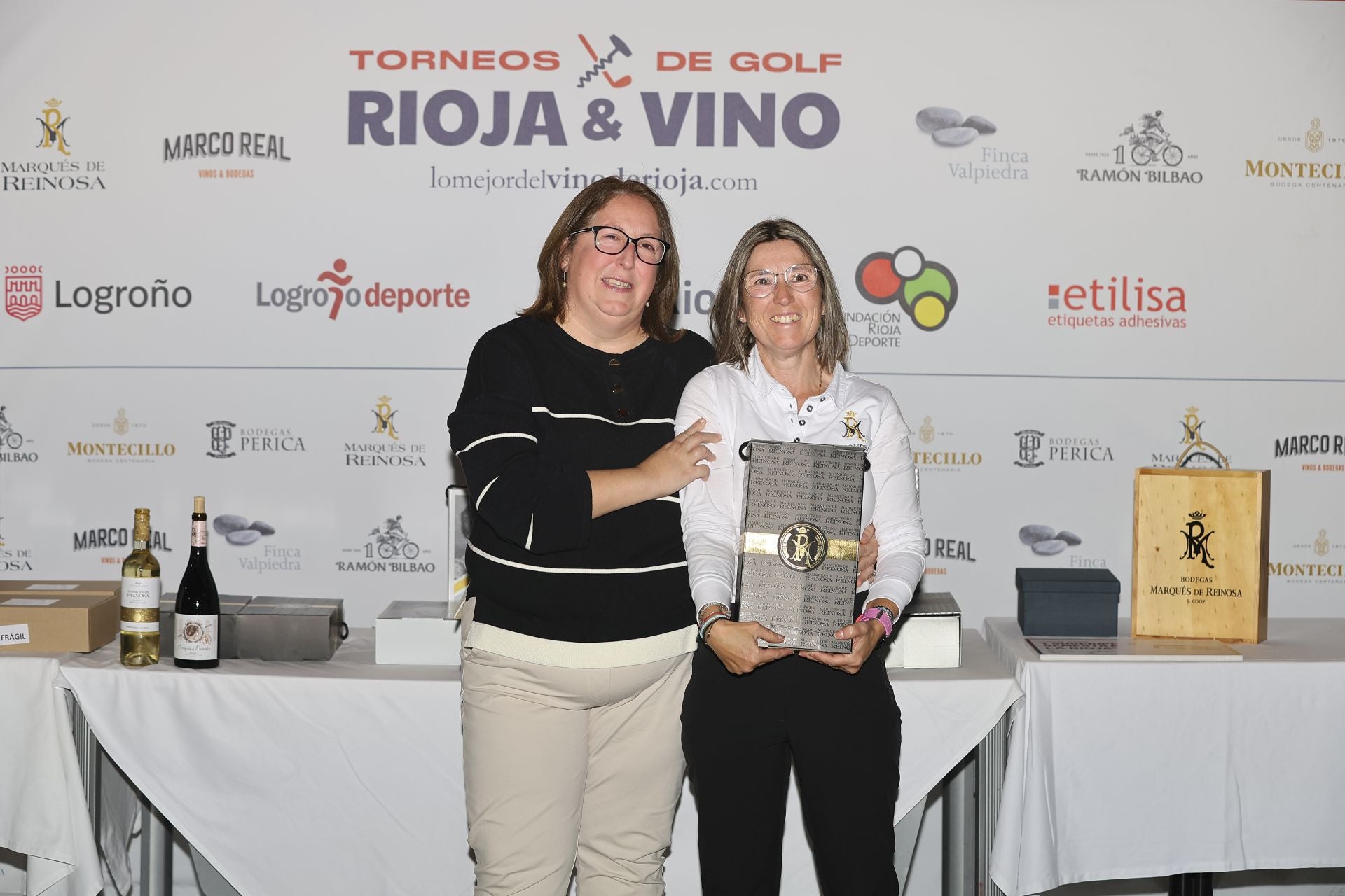 La entrega de premios del torneo Marqués de Reinosa