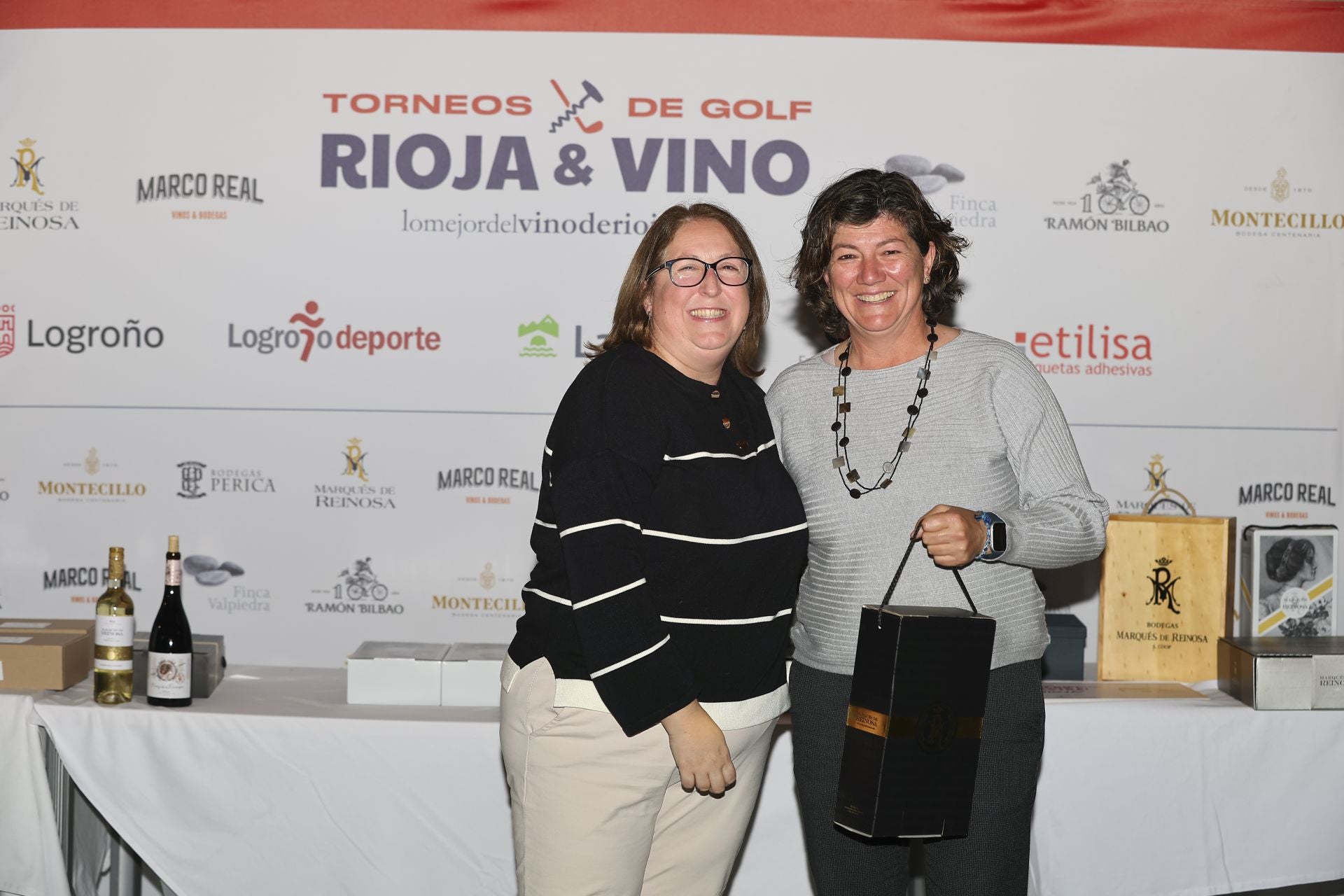 La entrega de premios del torneo Marqués de Reinosa