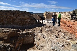 Excavaciones en el castillo de Cervera.
