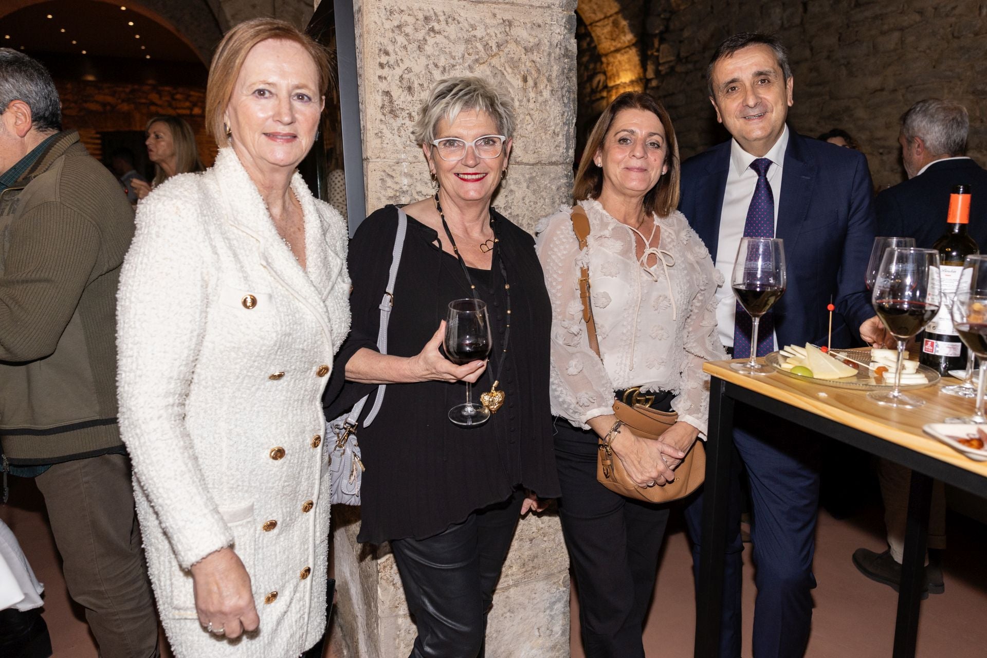 Silvia Sastre, Begoña Ruiz, Elvira Moreno y Carlos González, medicina, educación y vivienda unidos en la gala.