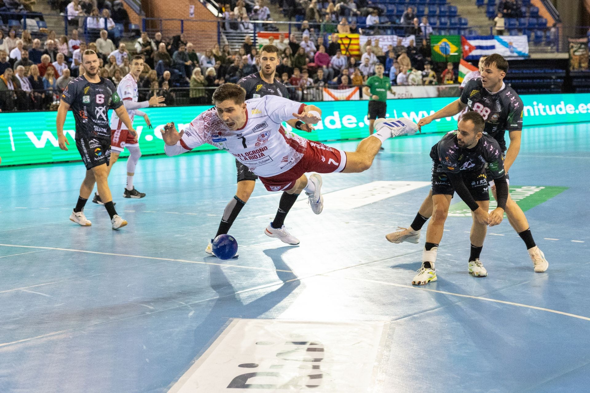 Las imágenes del Ciudad de Logroño-Puente Genil