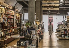 Interior de una tienda Santos Ochoa, en una imagen de archivo.