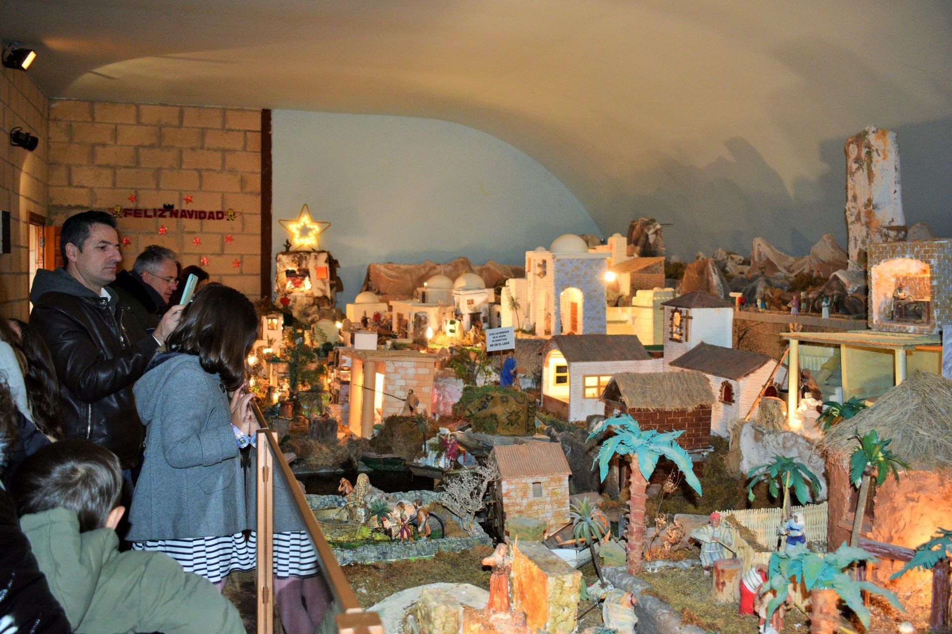 Sorzano da la bienvenida a la Navidad con su belén mecánico