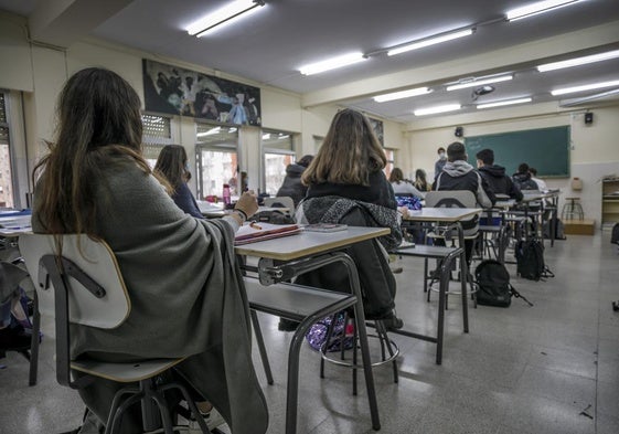 Alumnos en un aula de un instituto riojano.