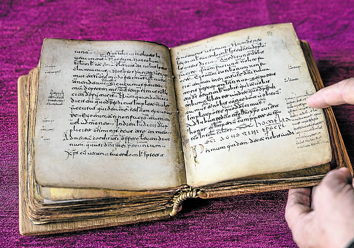 Un año de negativas y silencios