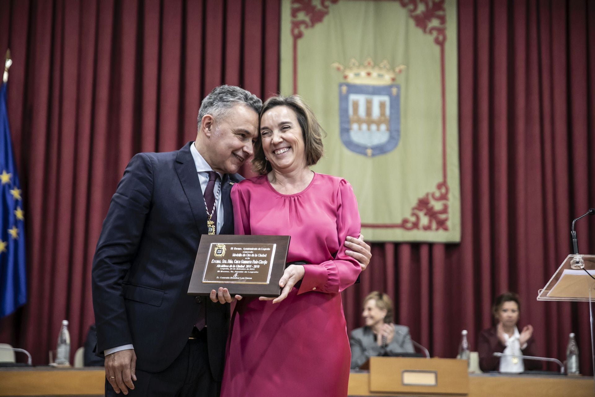 La entrega de la medalla de oro a cuatro exalcaldes de Logroño, en imágenes