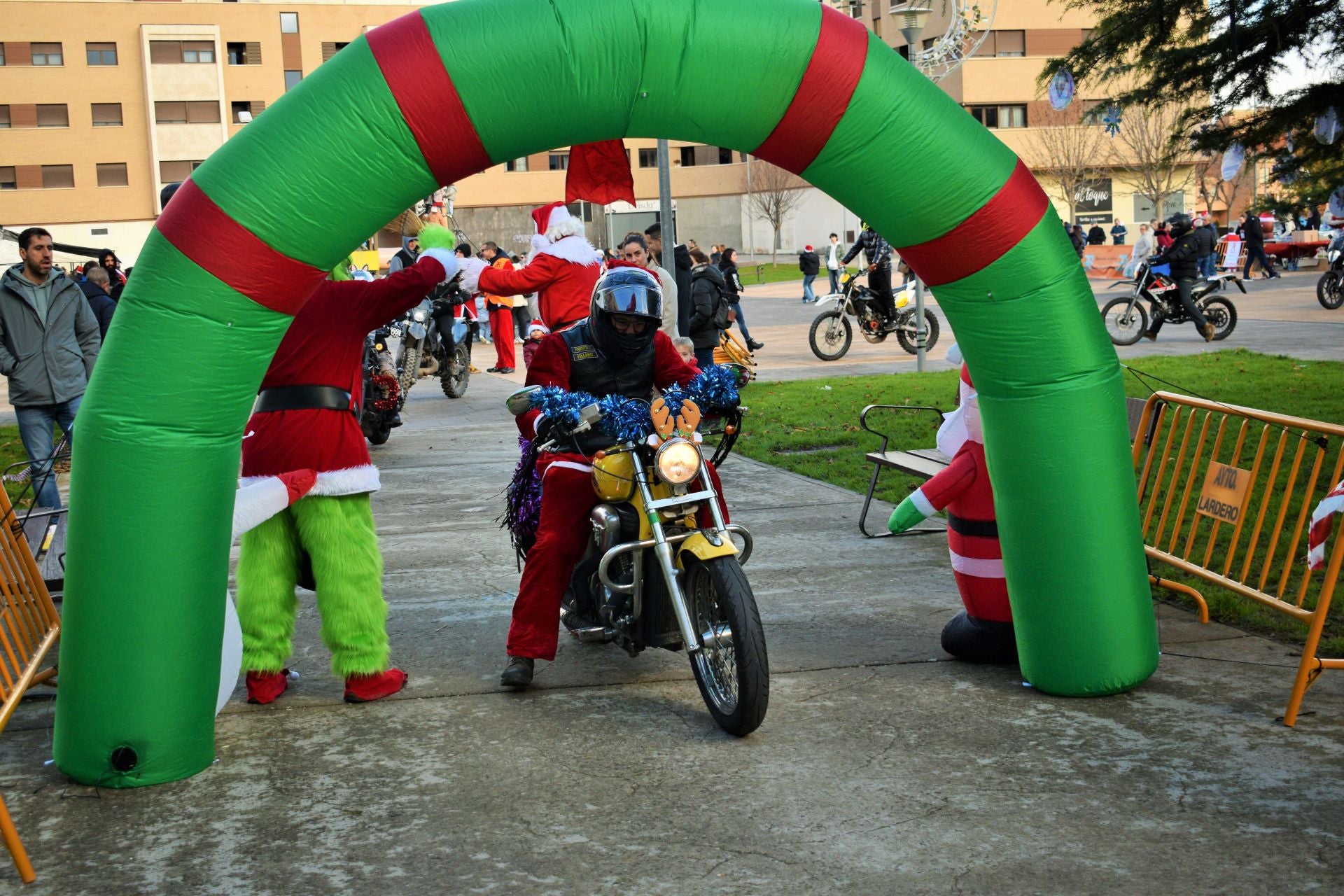 La llegada de Papá Noel en moto a Entre Ríos, en imágenes