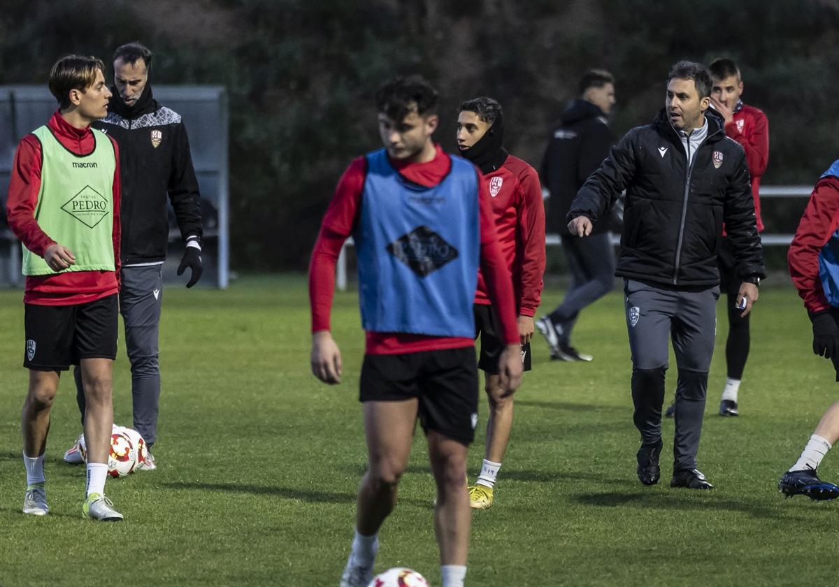 Rodríguez establece un once fijo