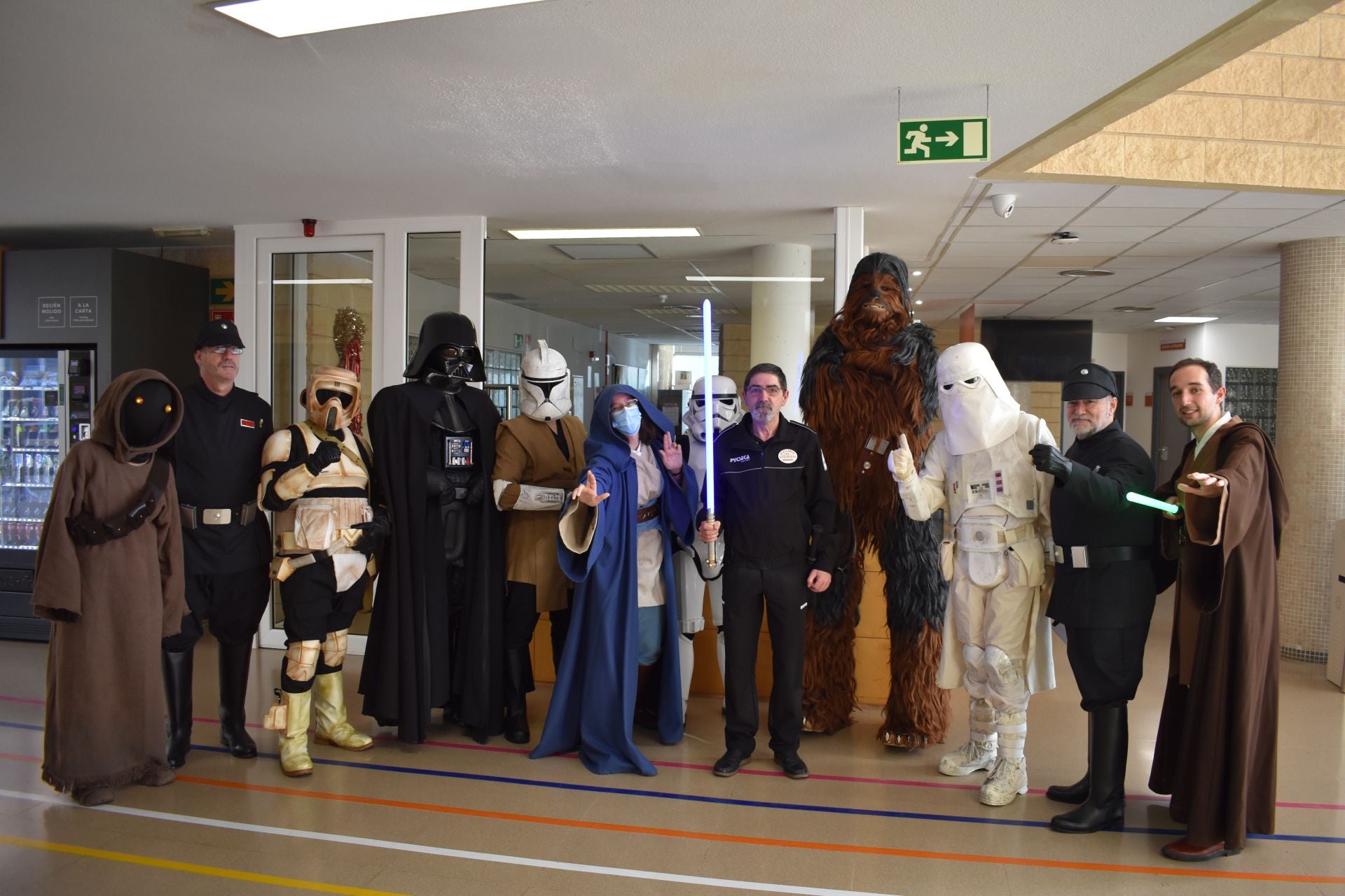 Los personajes de Star Wars visitan el Hospital de Calahorra