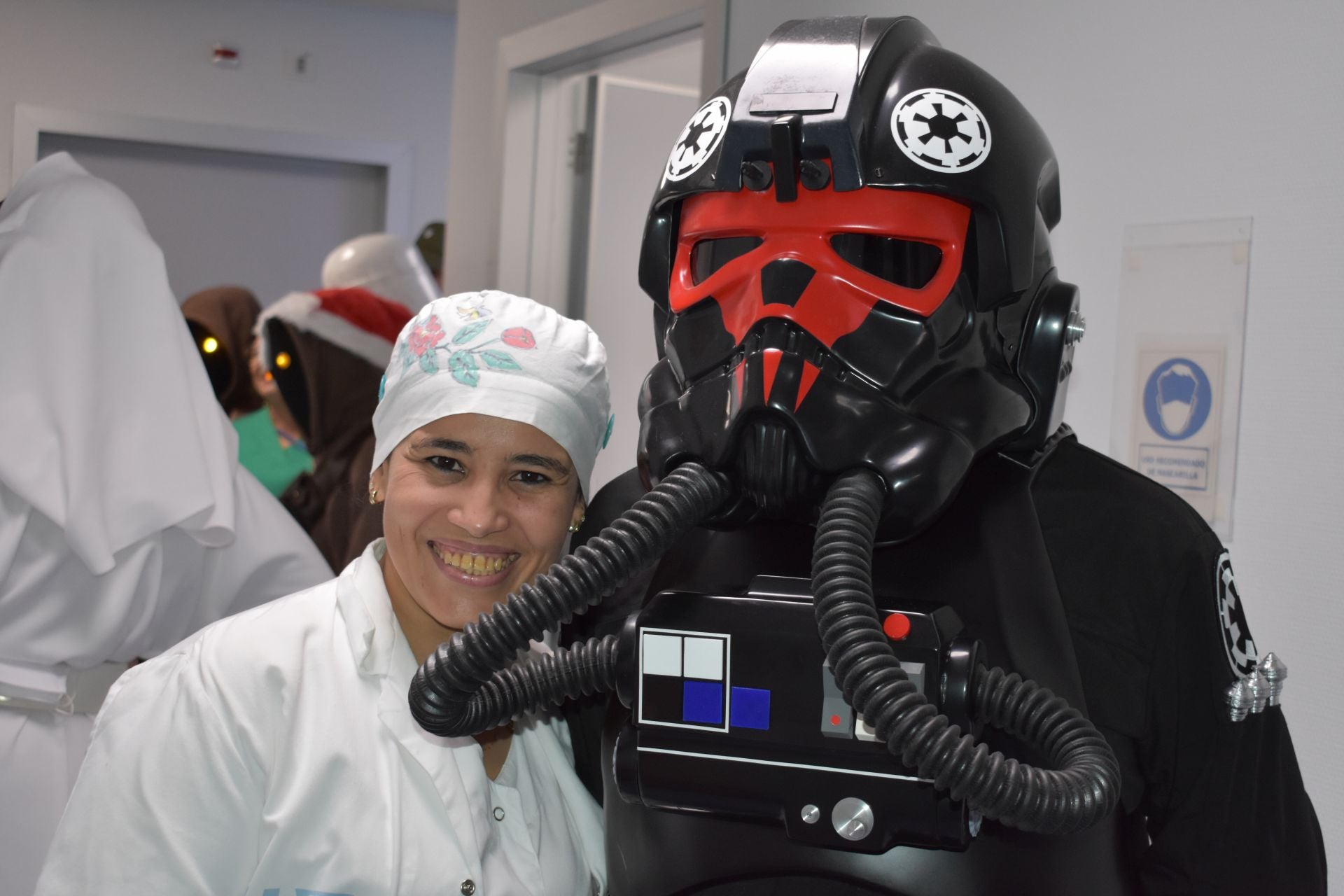 Los personajes de Star Wars visitan el Hospital de Calahorra