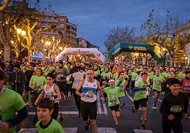 Participantes en la última edición de la San Silvestre logroñesa.